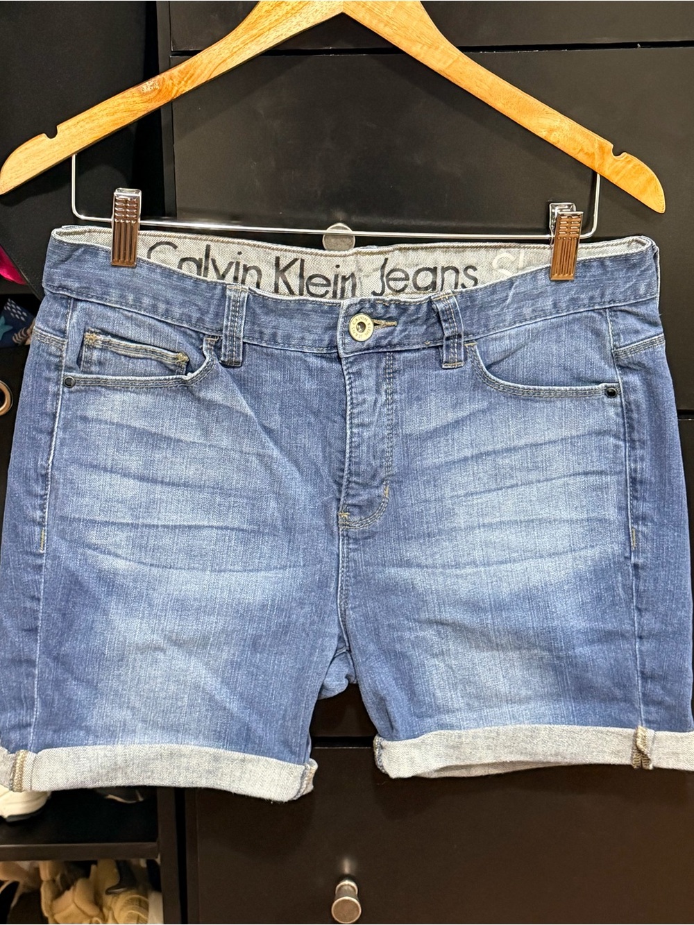 Calvin Klein Jeans Women's Medium Blue Roll-Cuff Denim Shorts